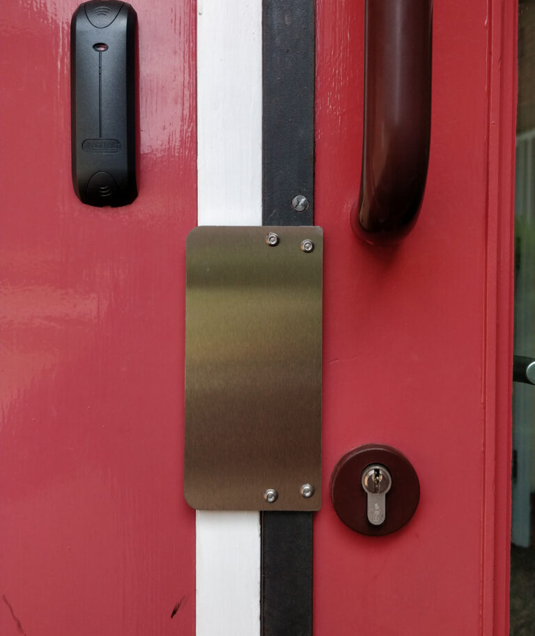 Stainless Steel Latch Cover Plate 3mm ROCARD